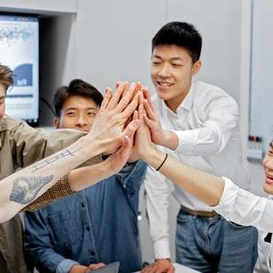 水璟烈